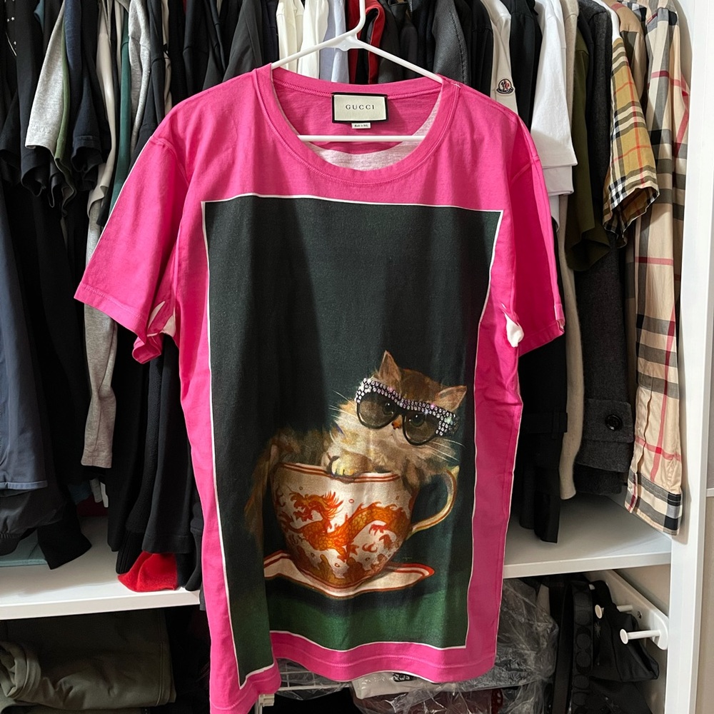 Gucci Ignasi Monreal Print Pink Cat shirt